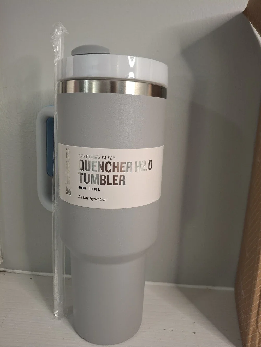 Stanley Quencher H2.0 40 oz Tumbler Gray NIB - Picture 3 of 3